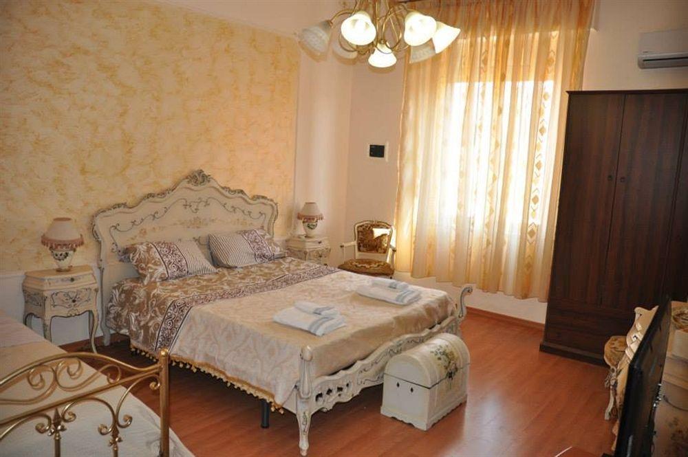 Guest house Casale D' Or 3*
