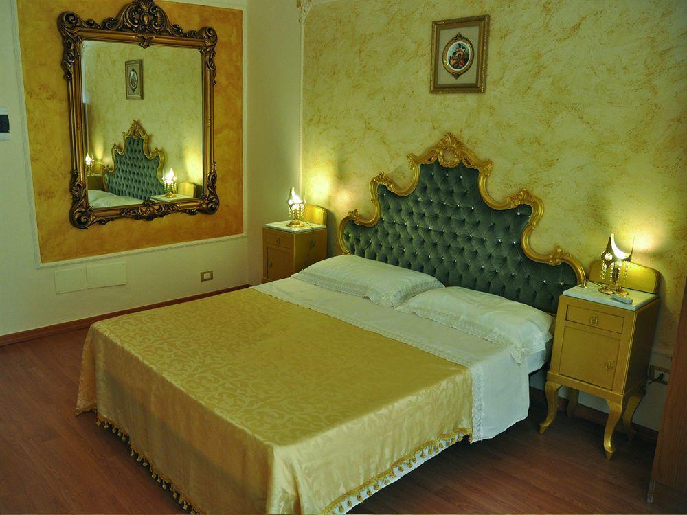 Guest house Casale D' Or 3*